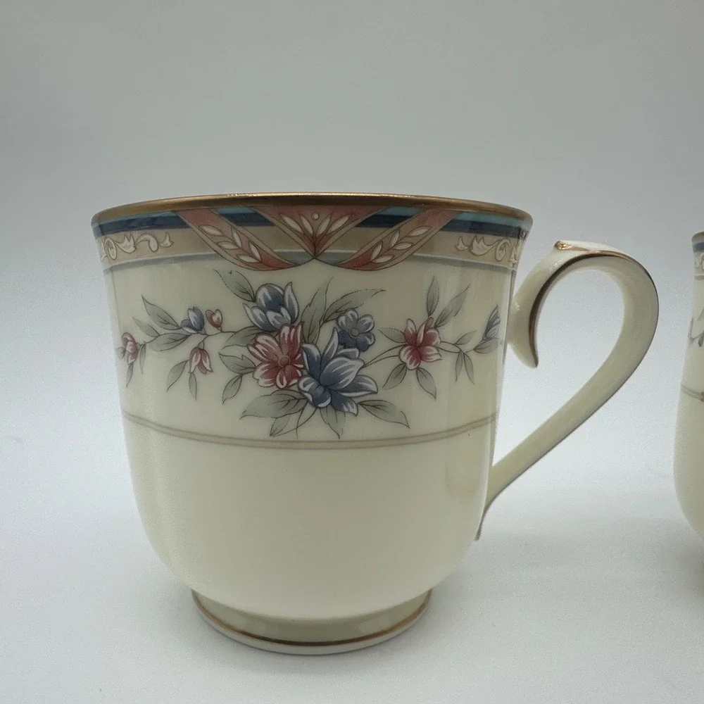 Noritake Lylewood Fine China Tea Cup and Saucer Set of 2 Floral Gold Trim 9760